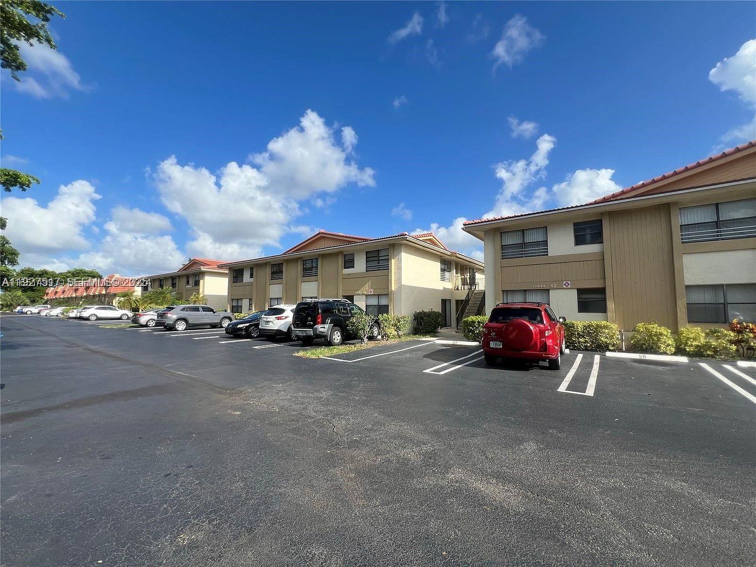 GRENADIER GARDENS - Residential Lease