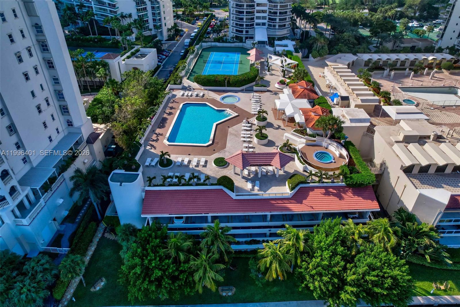 THE LANDMARK CONDO - Residential