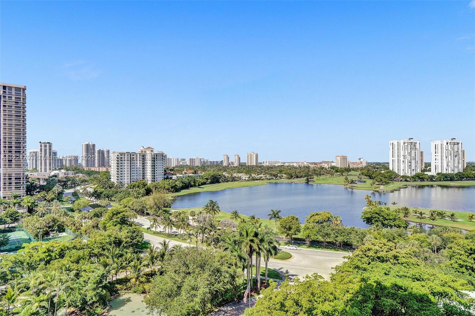 HAMPTONS WEST CONDO - Residential