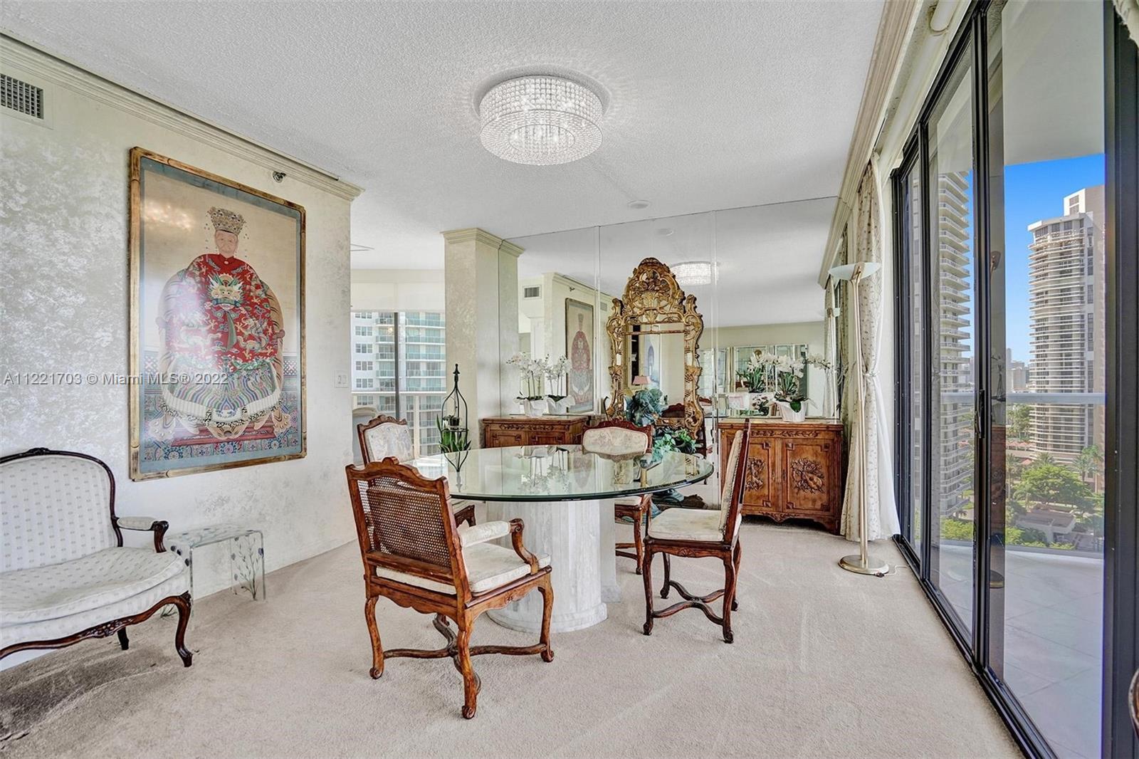 HAMPTONS WEST CONDO - Residential