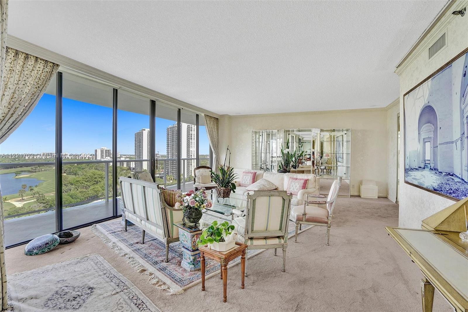 HAMPTONS WEST CONDO - Residential