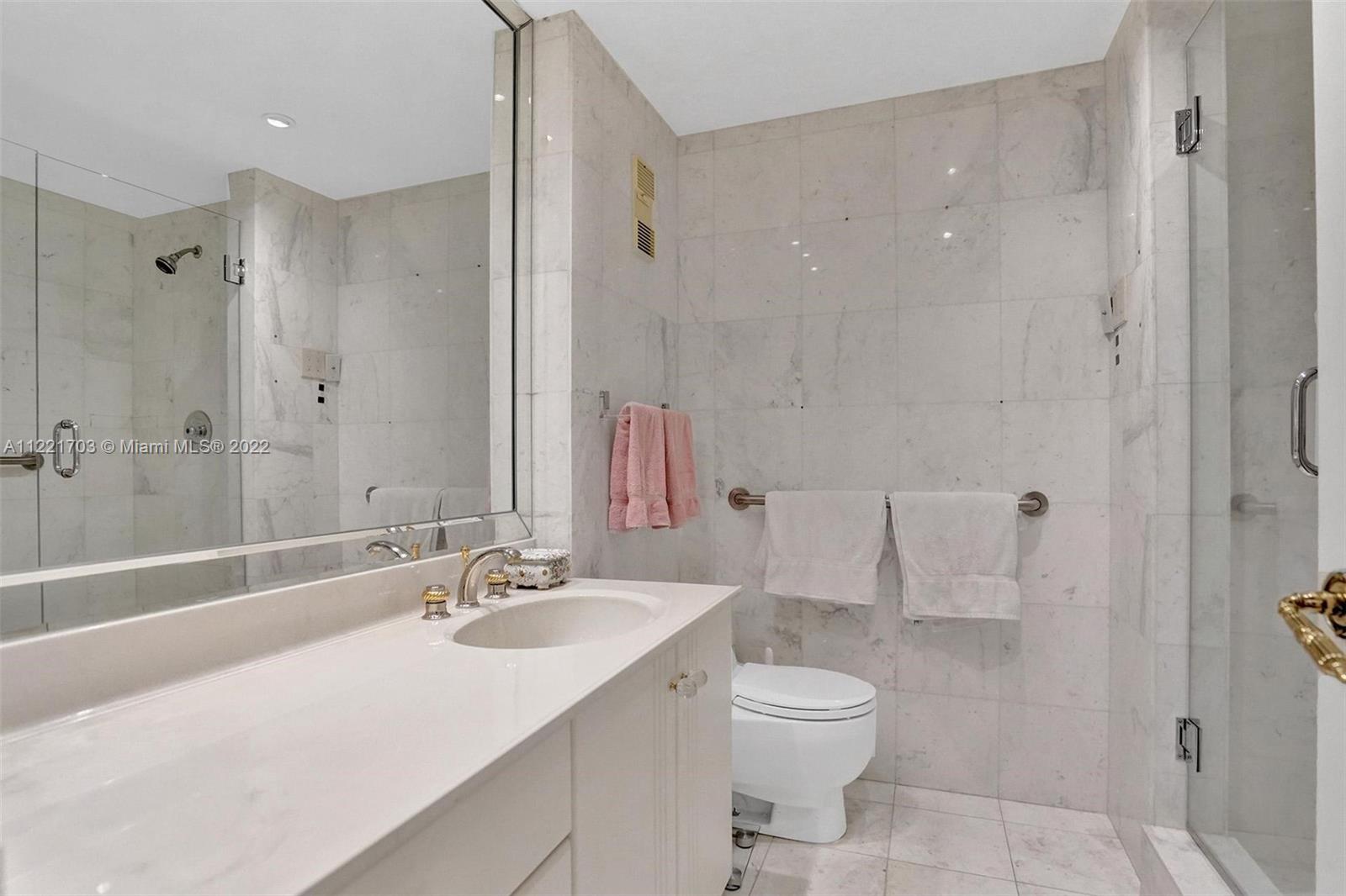 HAMPTONS WEST CONDO - Residential