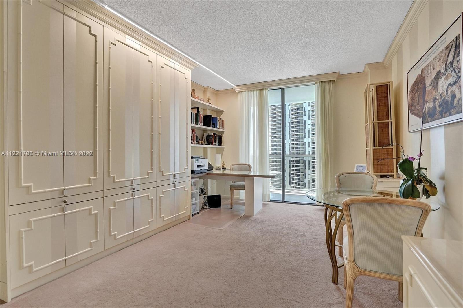 HAMPTONS WEST CONDO - Residential