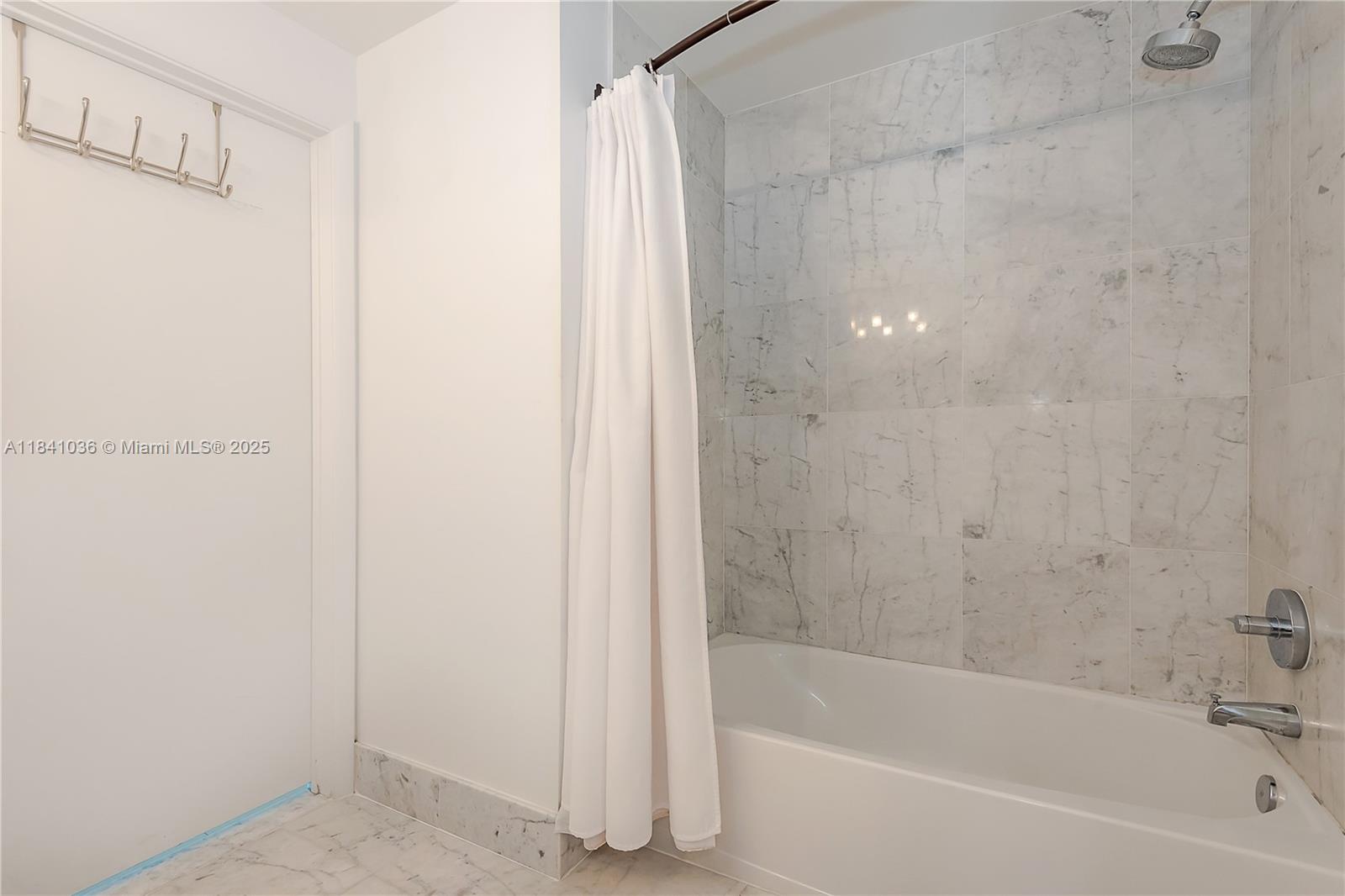 VIZCAYNE SOUTH CONDO - Residential Lease