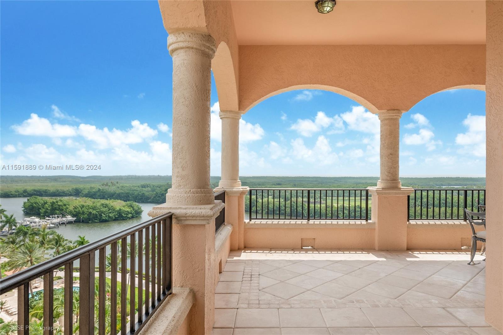 DEERING BAY CONDO II - Residential