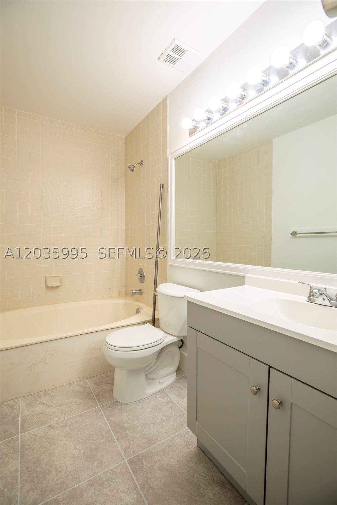 COSTAIN VILLAS HRBR VILG - Residential Lease