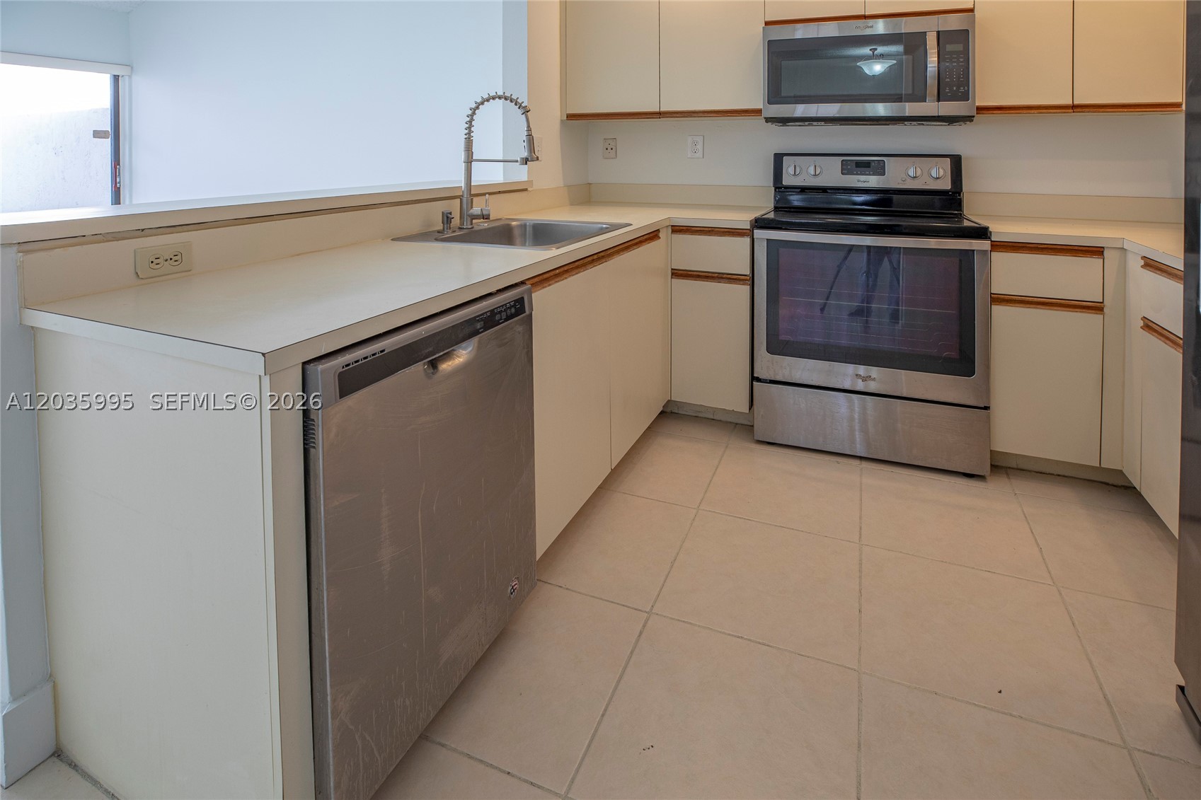 COSTAIN VILLAS HRBR VILG - Residential Lease