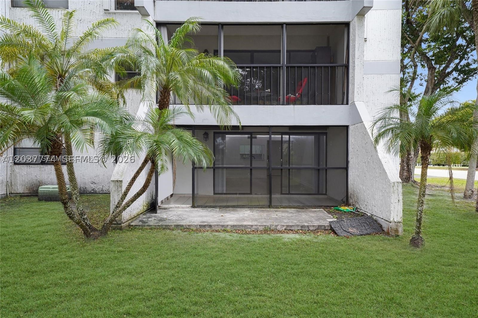 BUILDING SIX OF RACQUET C - Residential Lease