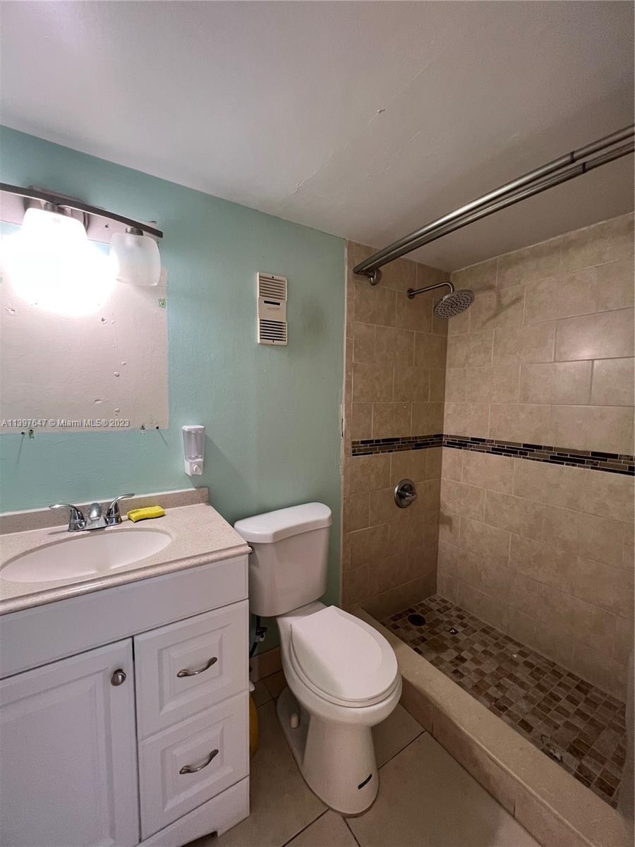 PINESIDE NO 2 CONDO - Residential Lease