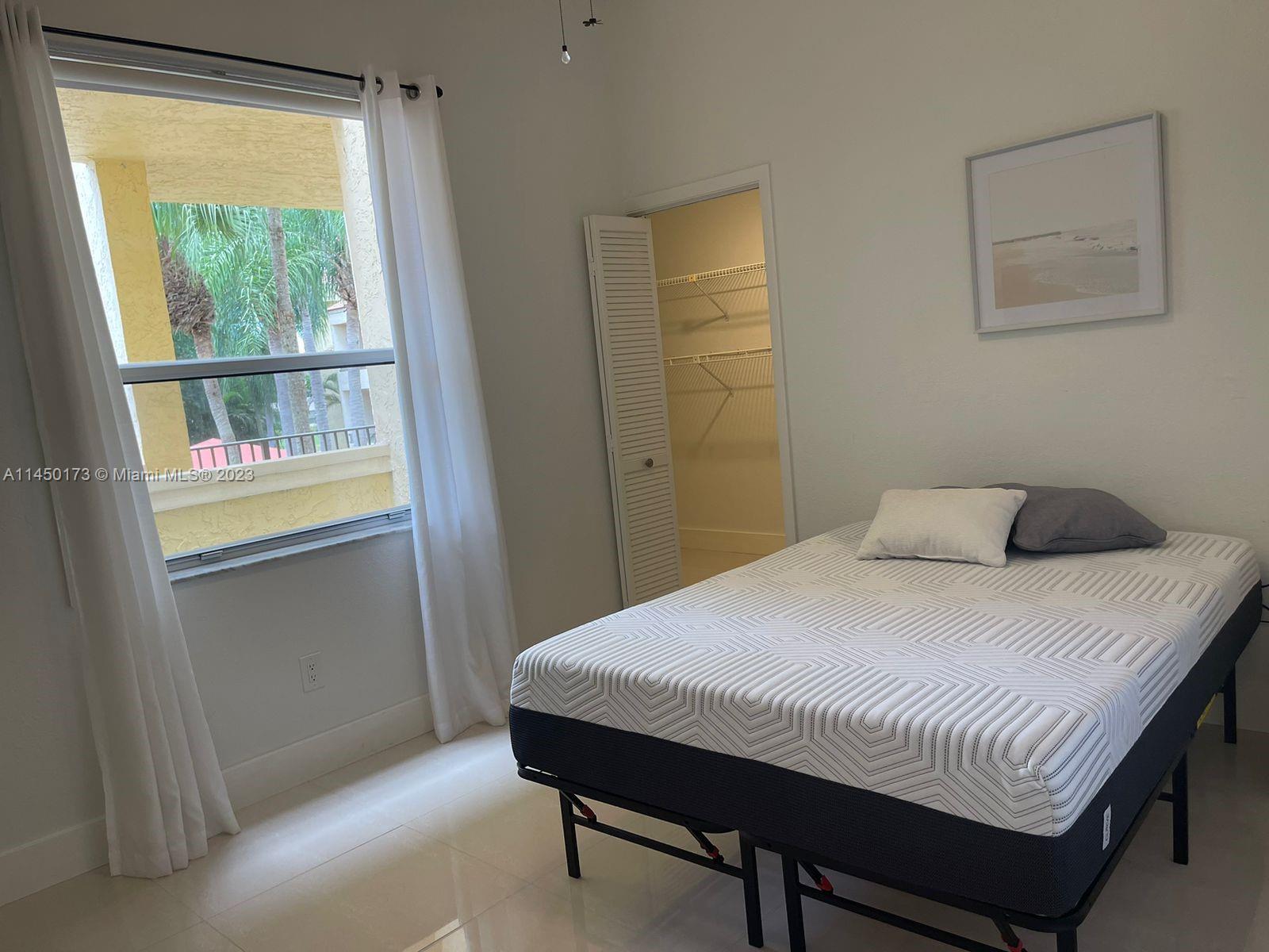 LA PAZ AT BOCA POINTE - Residential Lease