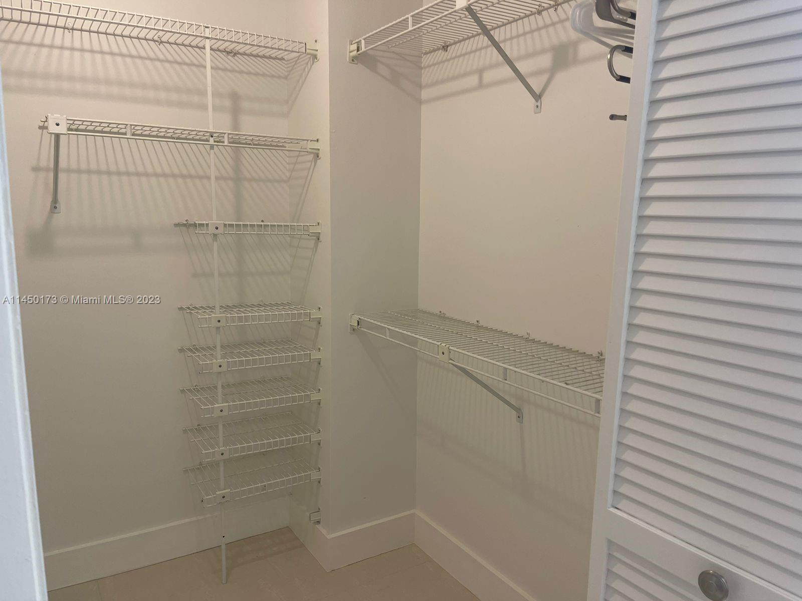 LA PAZ AT BOCA POINTE - Residential Lease