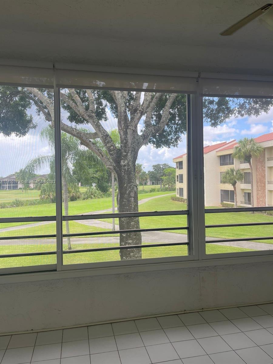 LA PAZ AT BOCA POINTE - Residential Lease