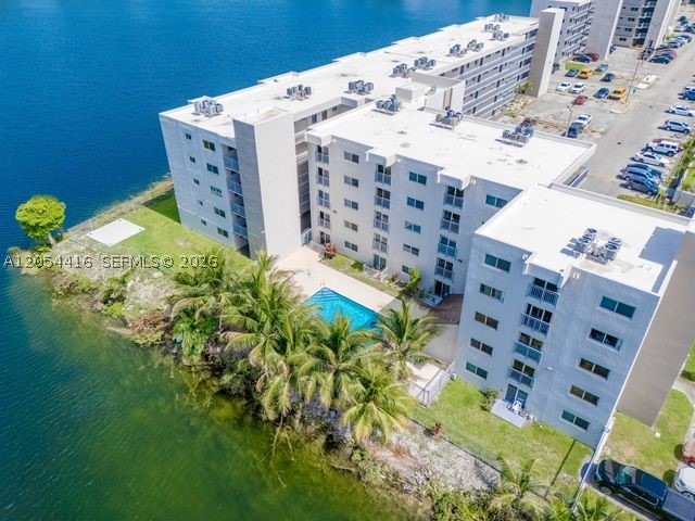 VISTA DEL LAGO I CONDO - Residential