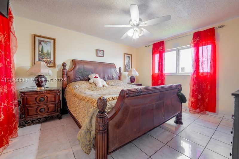 VISTA DEL LAGO I CONDO - Residential