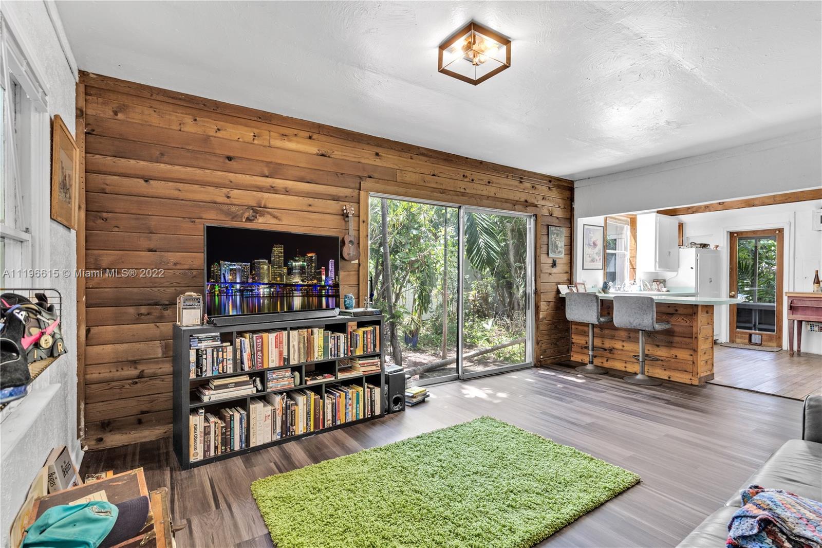 LAKE HEIGHTS - Residential