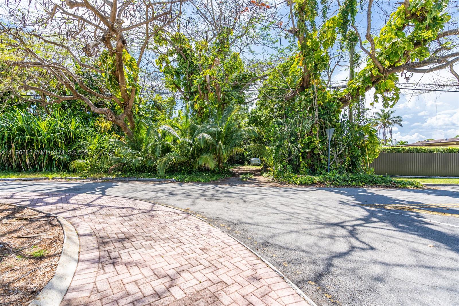 LAKE HEIGHTS - Residential