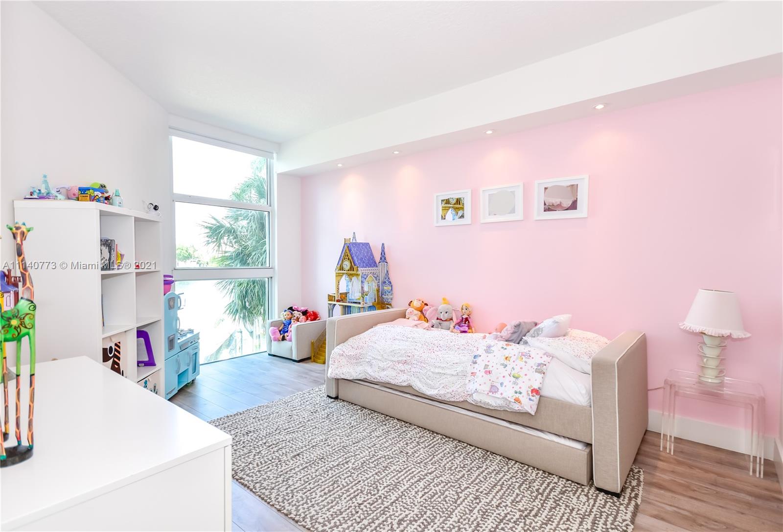 HIDDEN BAY CONDO - Residential