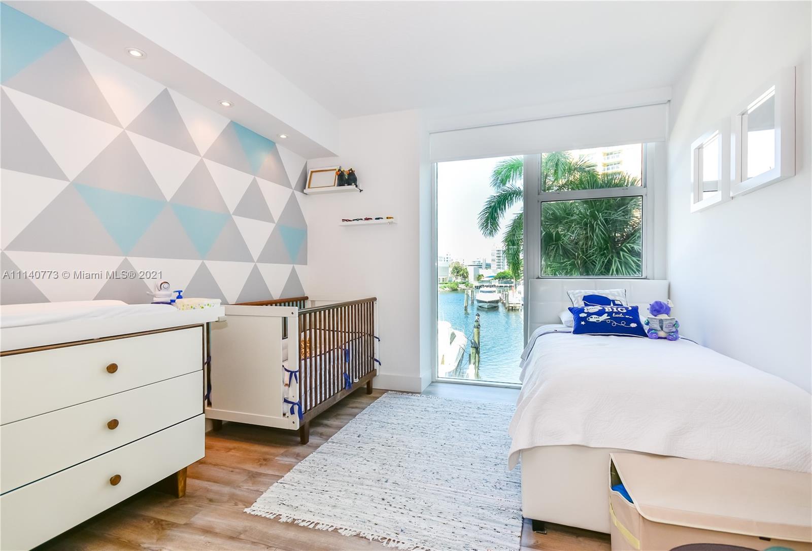 HIDDEN BAY CONDO - Residential