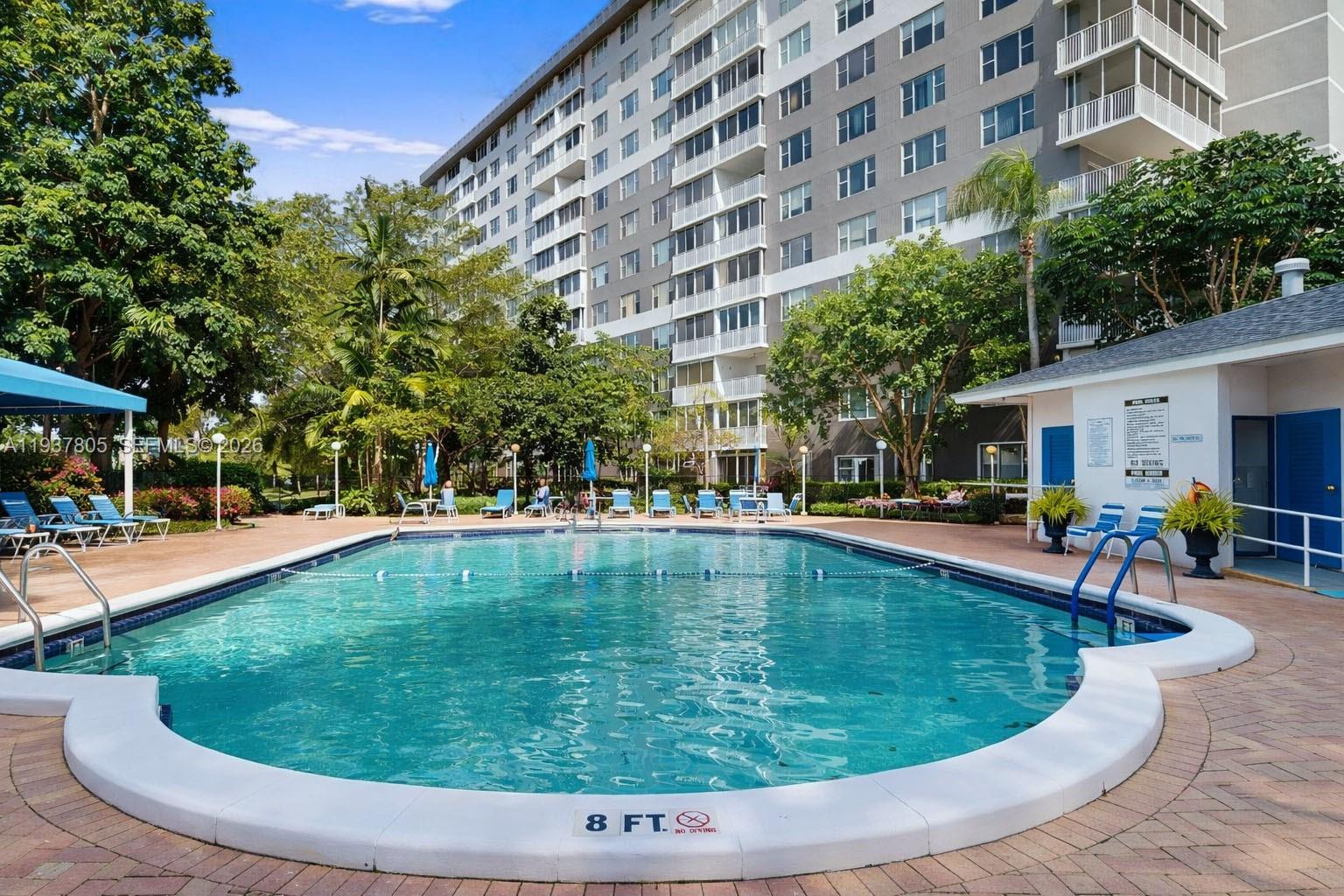 1/1.5 Condo in beautiful 55+ Community