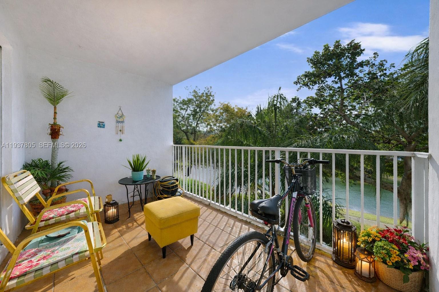 HILLCREST EAST NO 27 COND - Residential