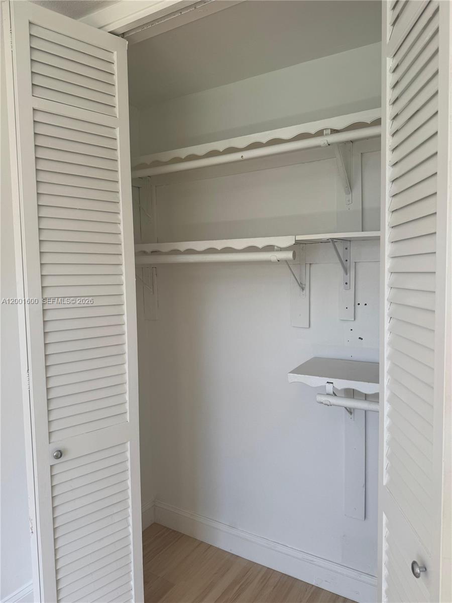 GOLDEN ISLES CONDO APTS - Residential