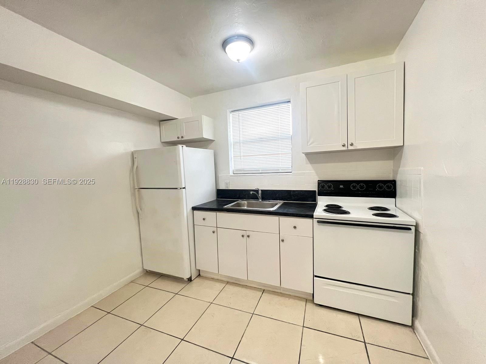 HIGHLAND PARK - Residential Lease
