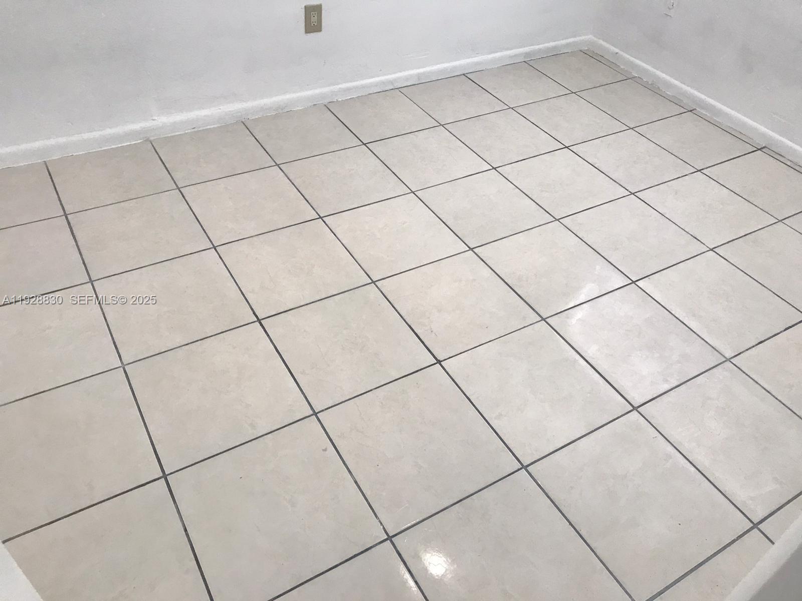 HIGHLAND PARK - Residential Lease