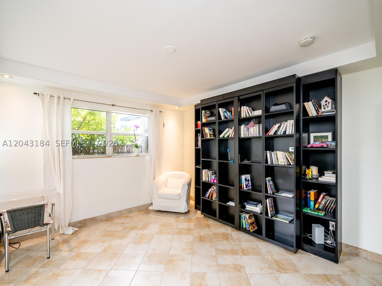 PARK SQUARE CONDO - Residential Lease