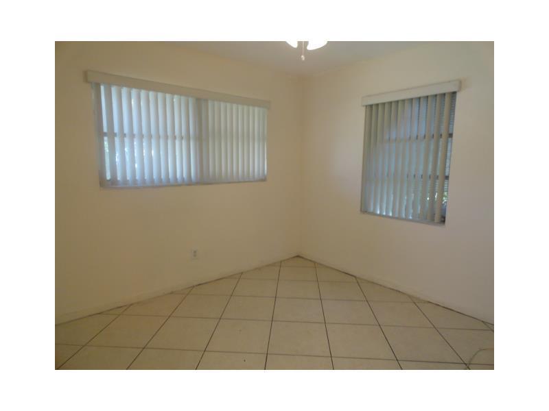 TOWN & COUNTRY ACRES 34-2 - Residential Lease
