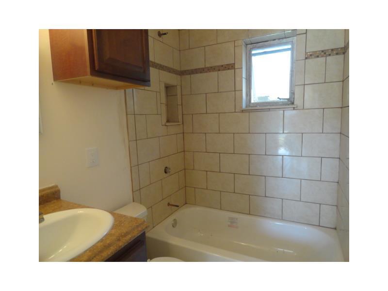 TOWN & COUNTRY ACRES 34-2 - Residential Lease