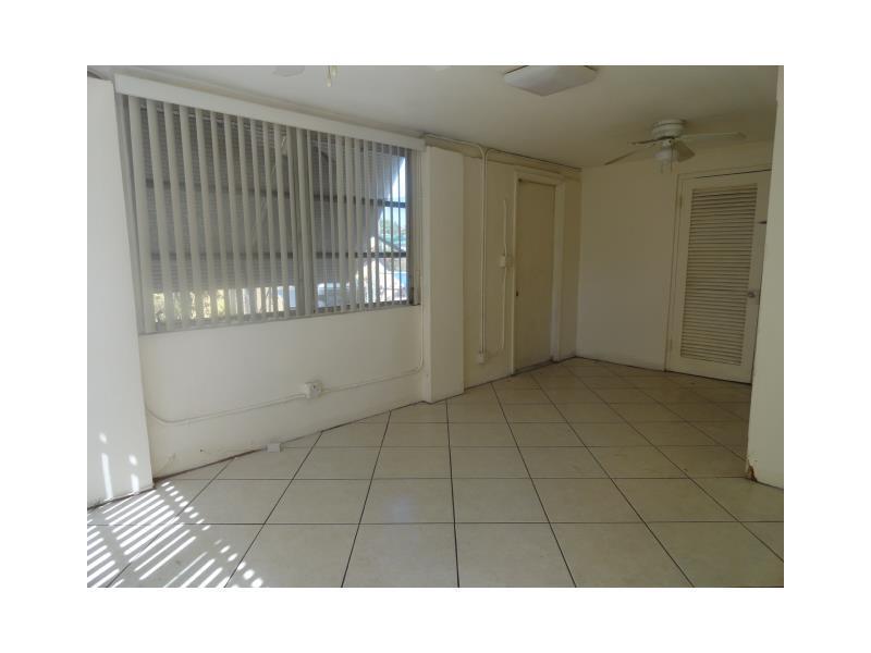 TOWN & COUNTRY ACRES 34-2 - Residential Lease
