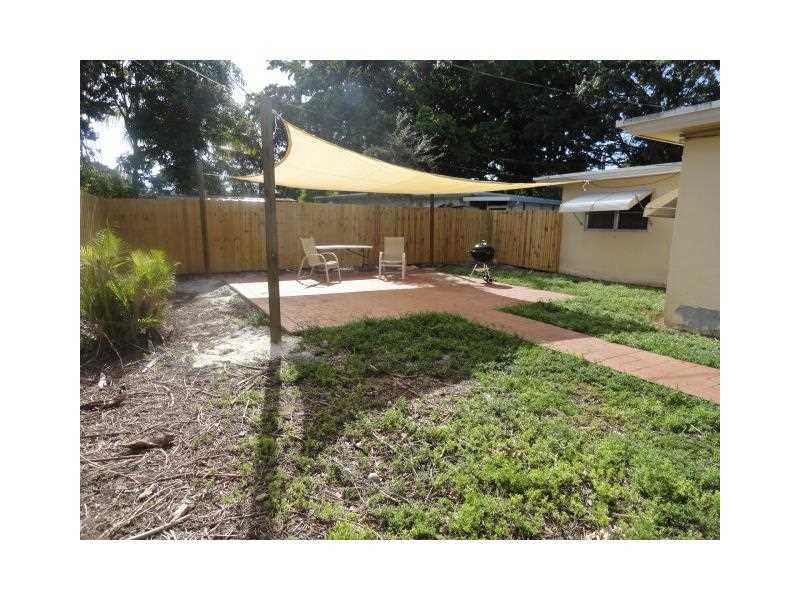 TOWN & COUNTRY ACRES 34-2 - Residential Lease