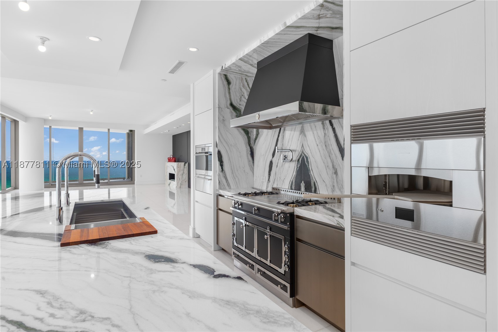 The Estates At Acqualina - Residential