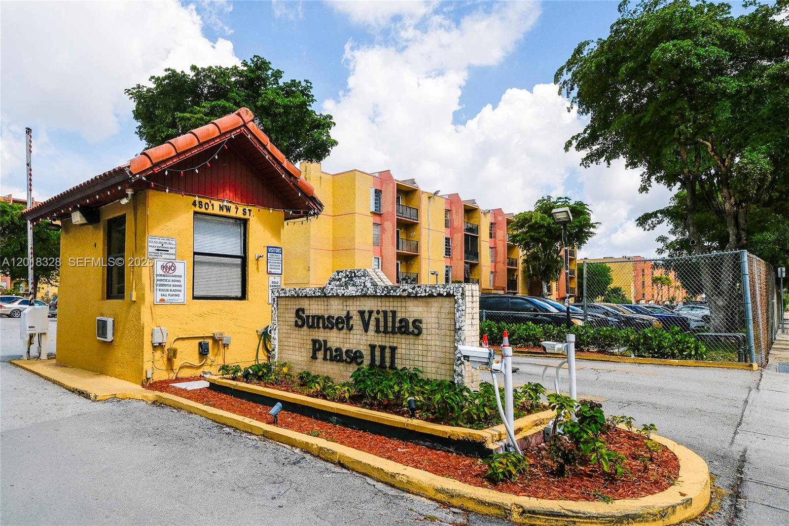 SUNSET VILLAS NO 3 CONDO - Residential