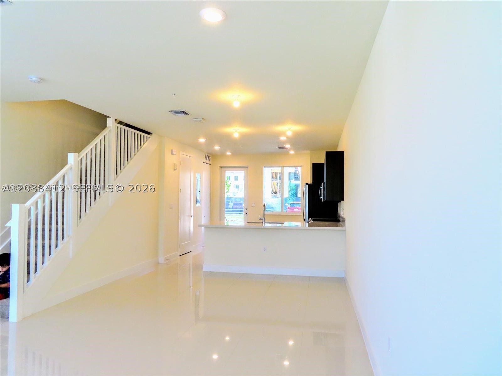 LANDMARK AT DORAL CONDO N - Residential Lease