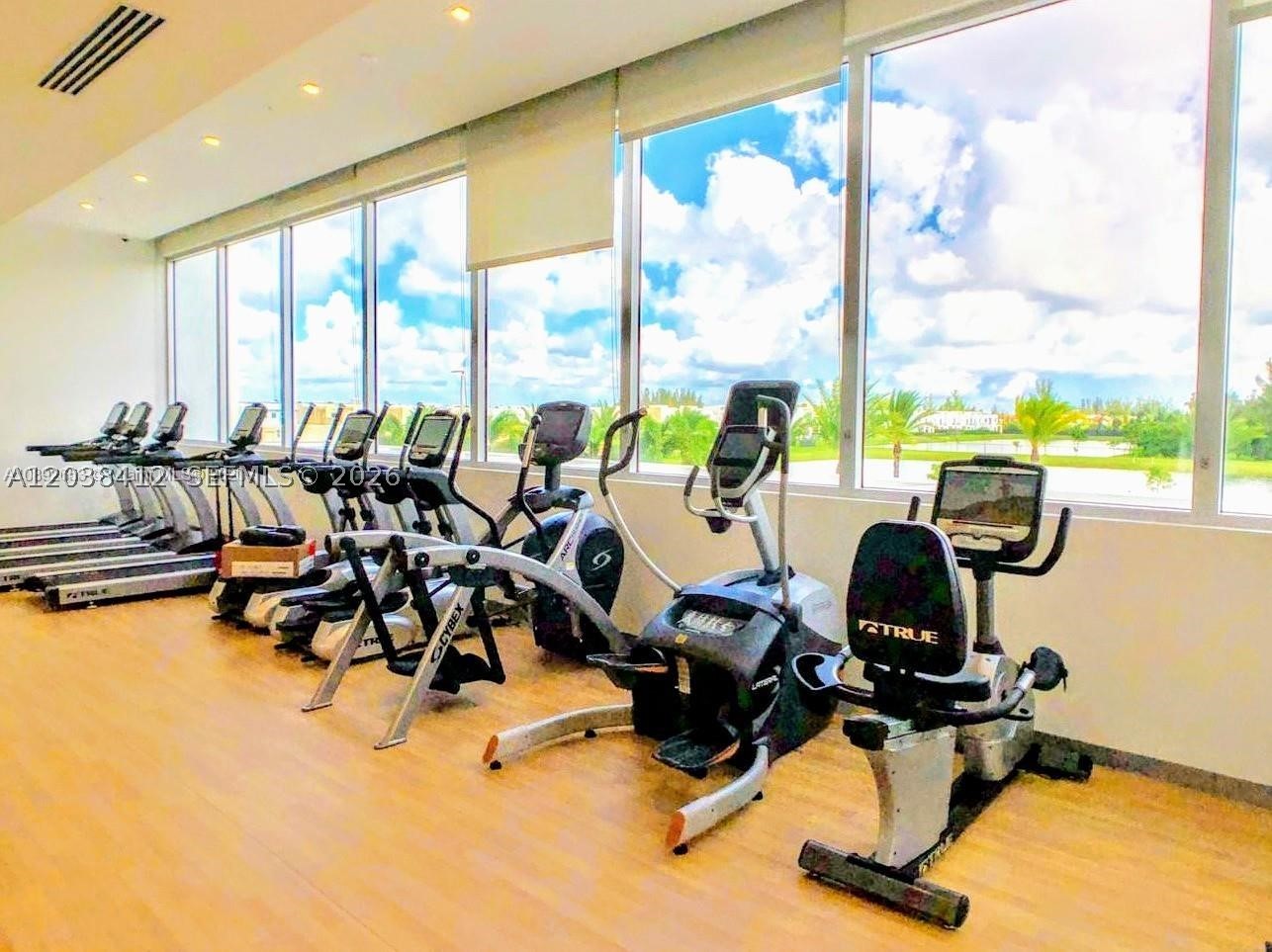LANDMARK AT DORAL CONDO N - Residential Lease