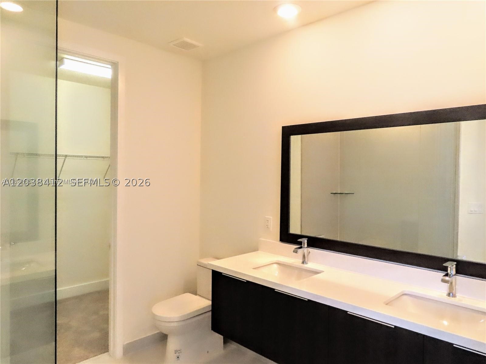 LANDMARK AT DORAL CONDO N - Residential Lease
