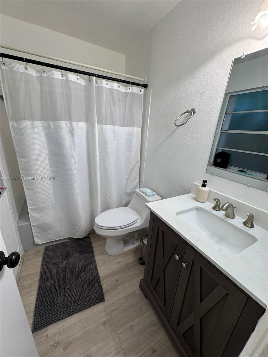 PERCIVAL GARDENS 1ST ADDN - Residential Lease