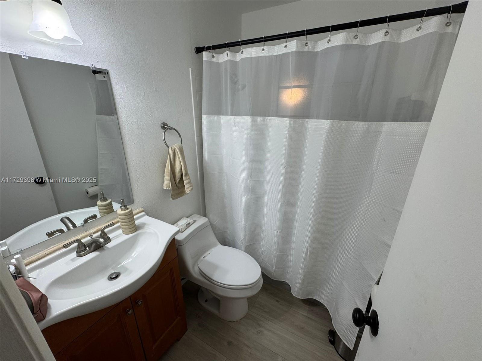 PERCIVAL GARDENS 1ST ADDN - Residential Lease