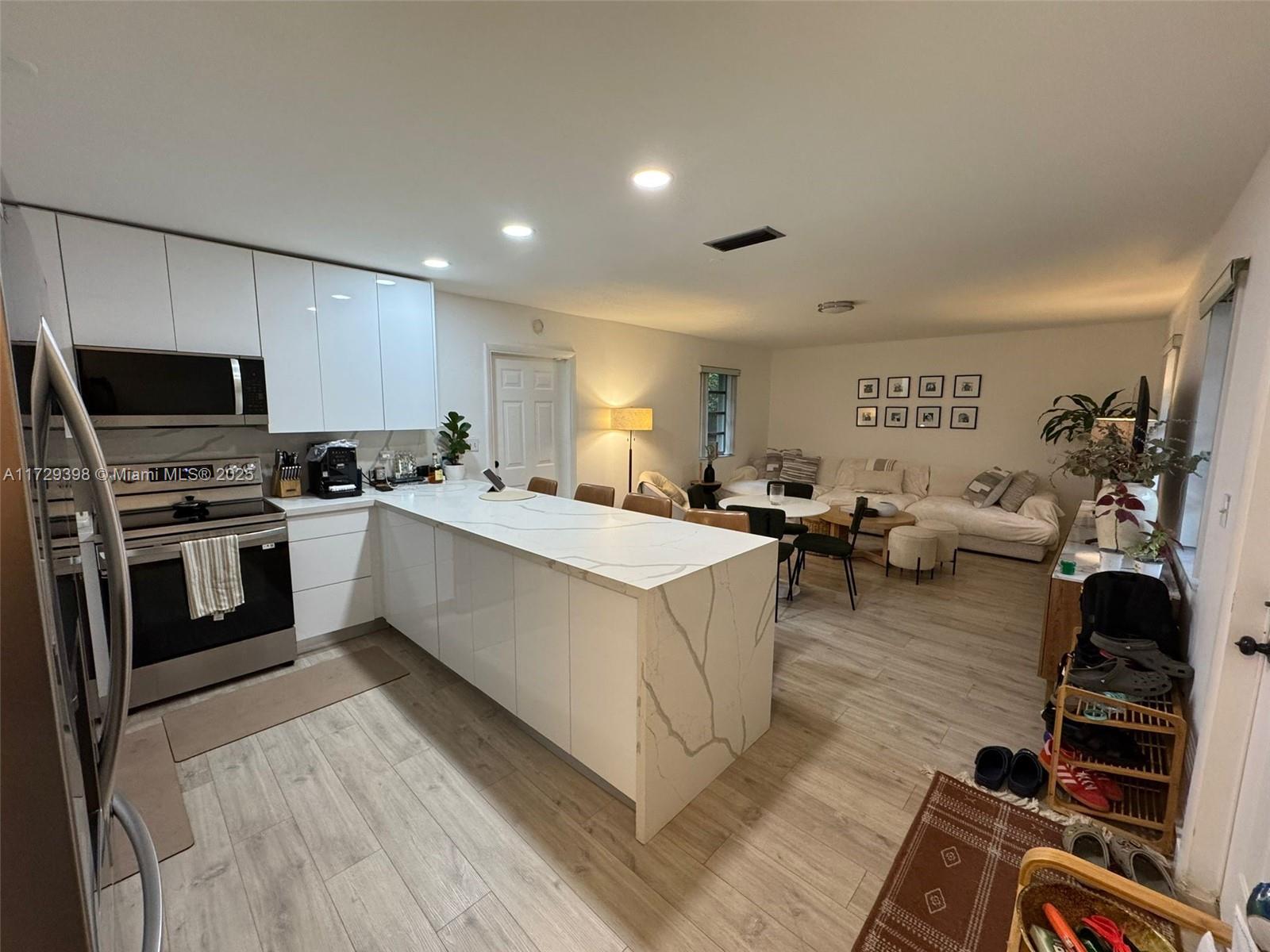 PERCIVAL GARDENS 1ST ADDN - Residential Lease