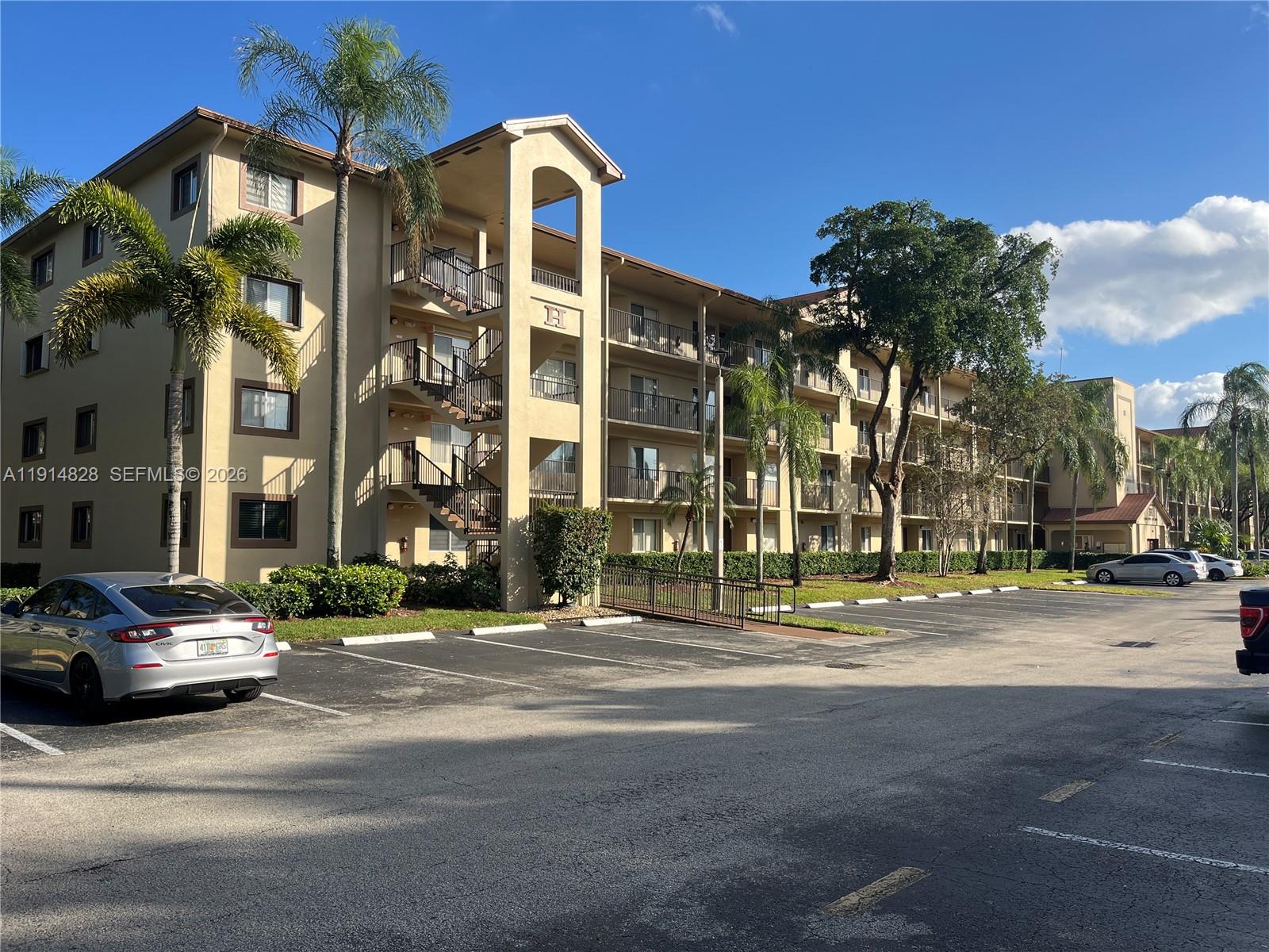 SUFFOLK AT CENTURY VILLAG - Residential