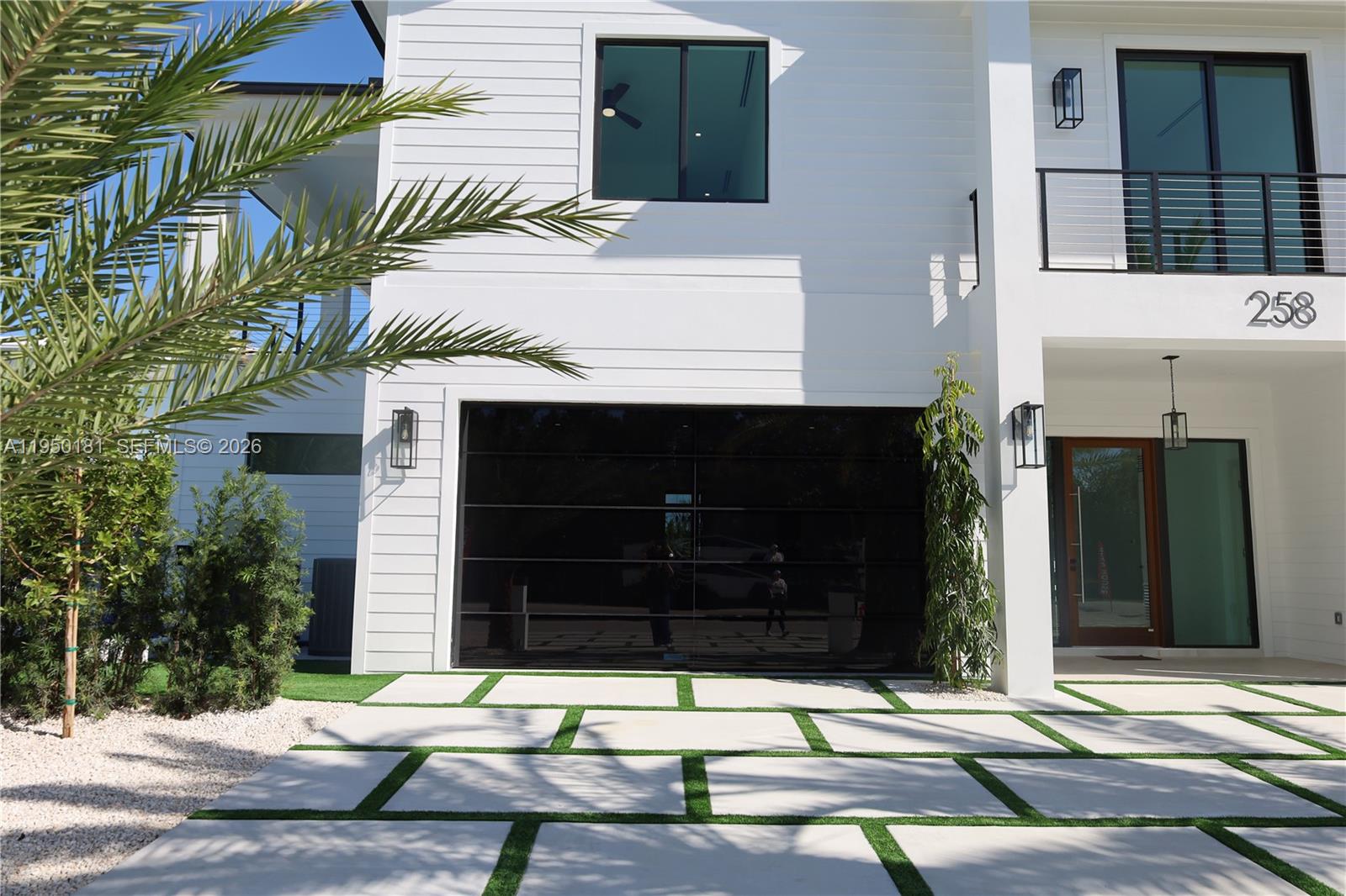 PORT LARGO 3RD ADD - Residential