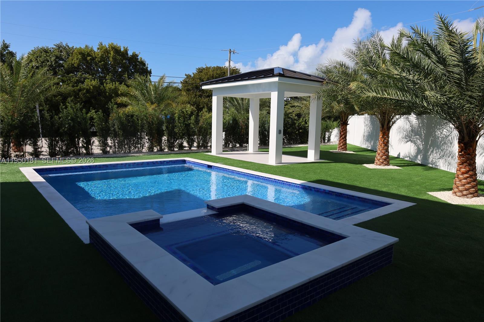 PORT LARGO 3RD ADD - Residential