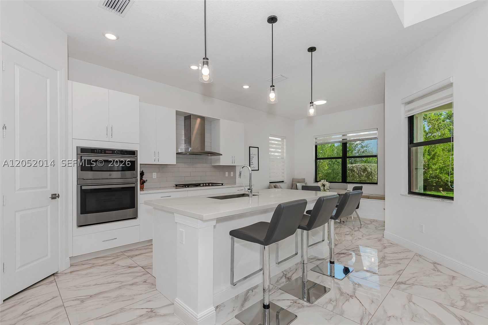 PARKLAND BAY - Residential Lease