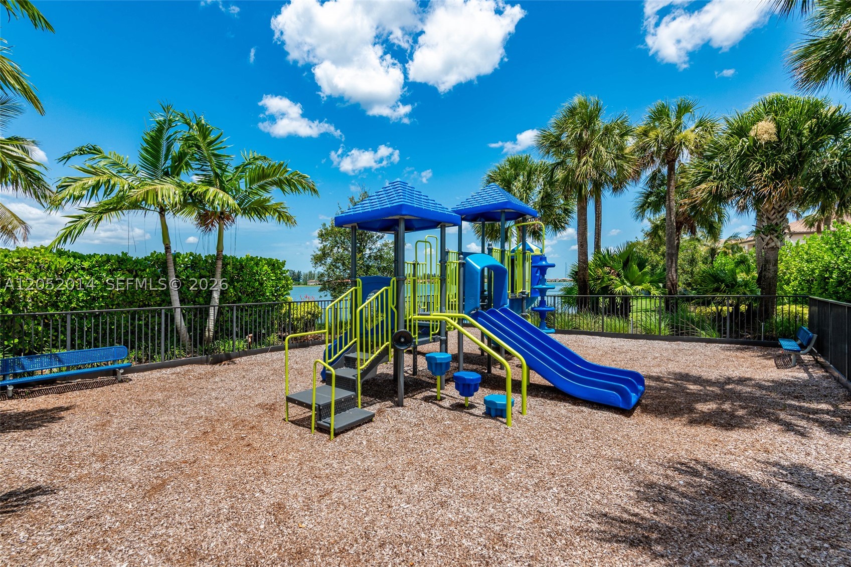 PARKLAND BAY - Residential Lease
