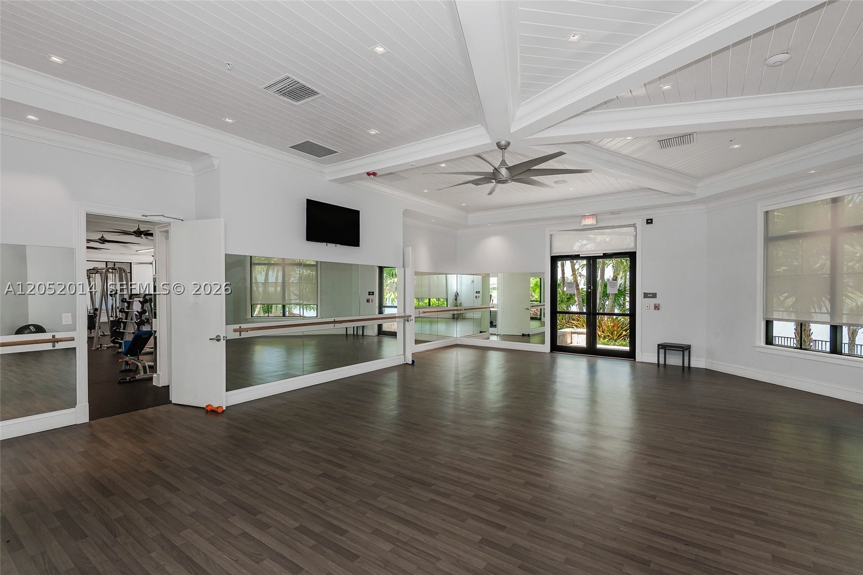 PARKLAND BAY - Residential Lease
