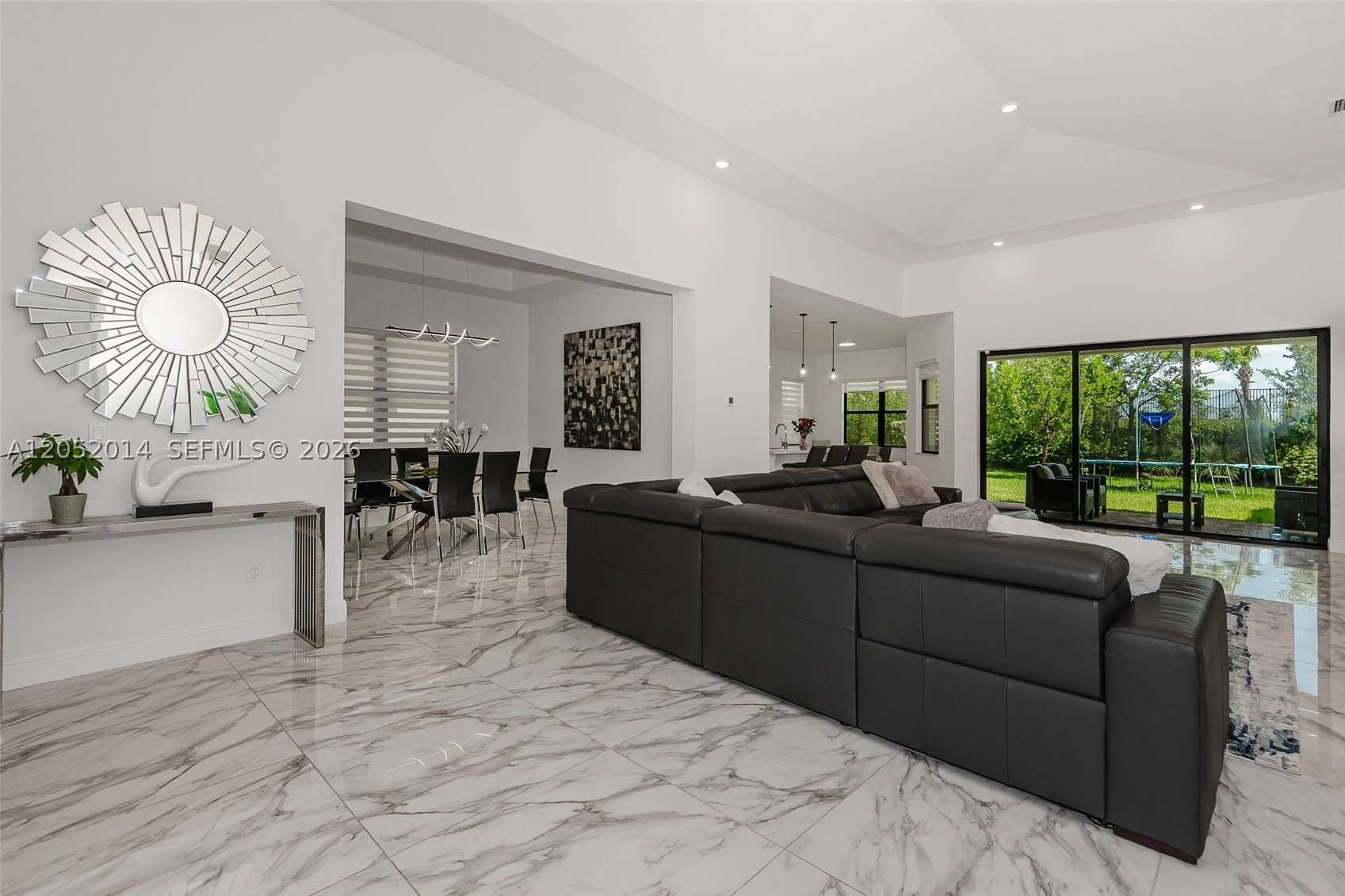 PARKLAND BAY - Residential Lease