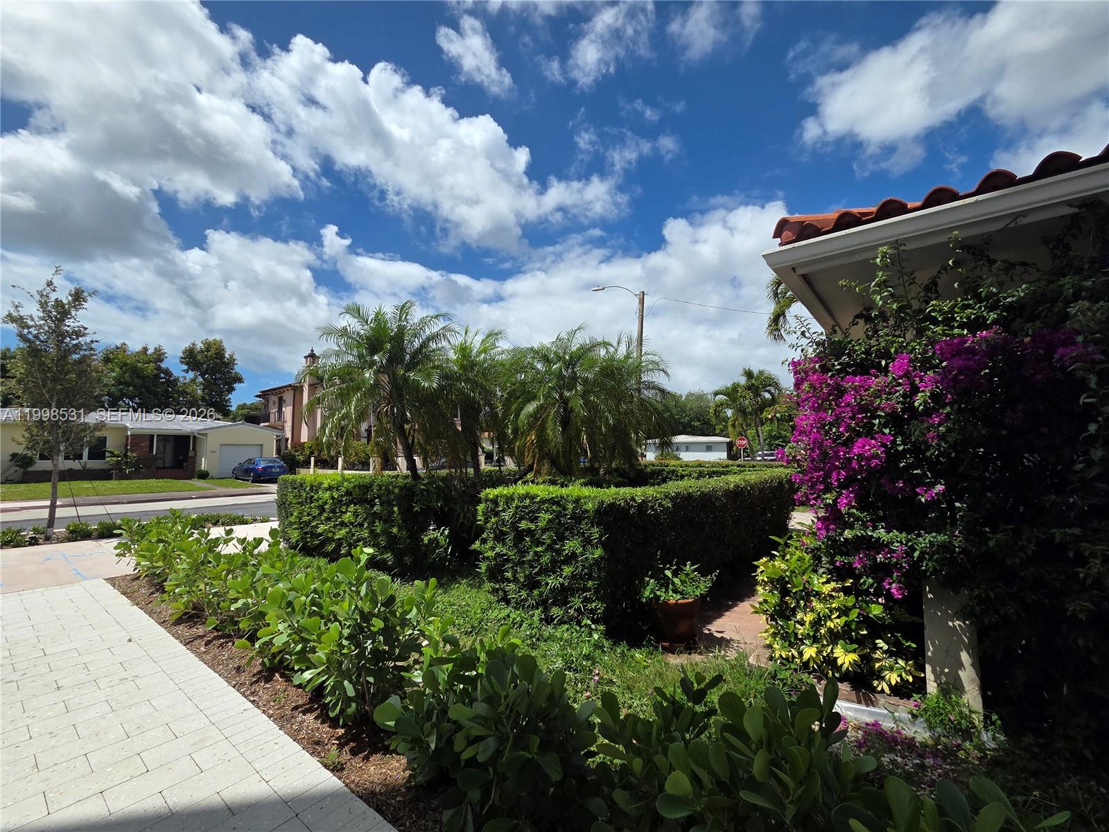 CORAL GABLES CRAFTS SEC - Residential