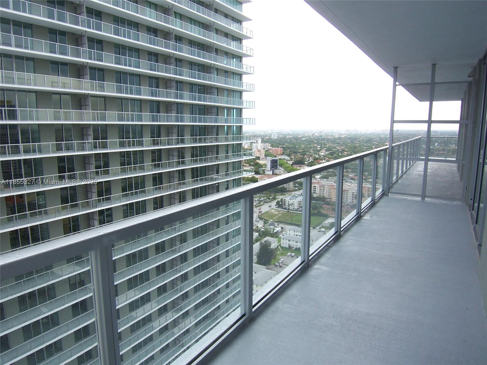 THE AXIS ON BRICKELL II C - Residential Lease