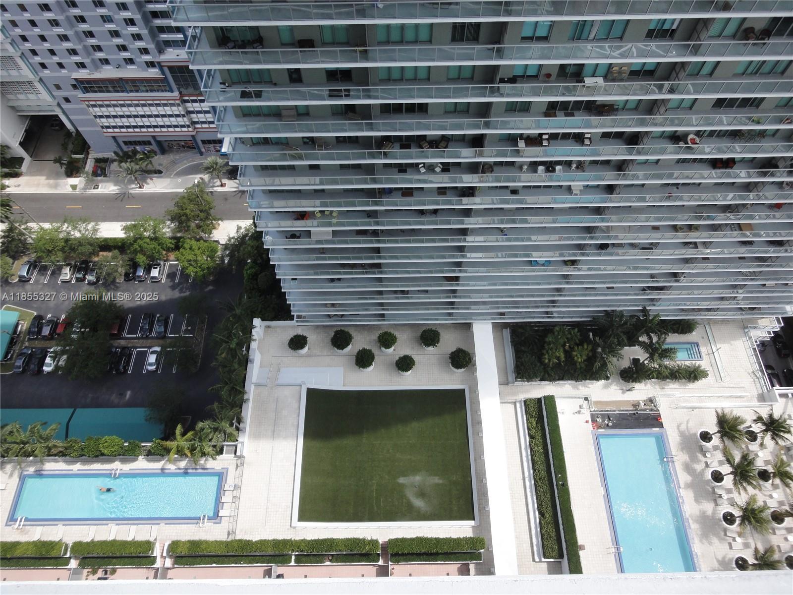 THE AXIS ON BRICKELL II C - Residential Lease